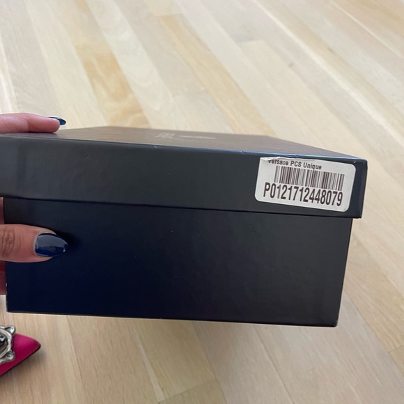 Authentic Versace Medusa Heels - Picture 8 of 8